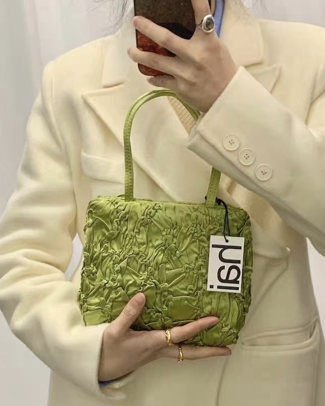 Korean Style Pleated Satin Canvas Handbag with Bellflower Design