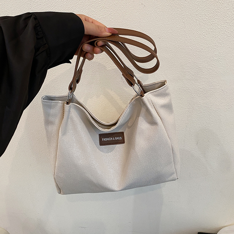 2025 New Large Capacity Vintage Underarm Bag Women Fashion Simple Commuter Single Shoulder Tote Bag