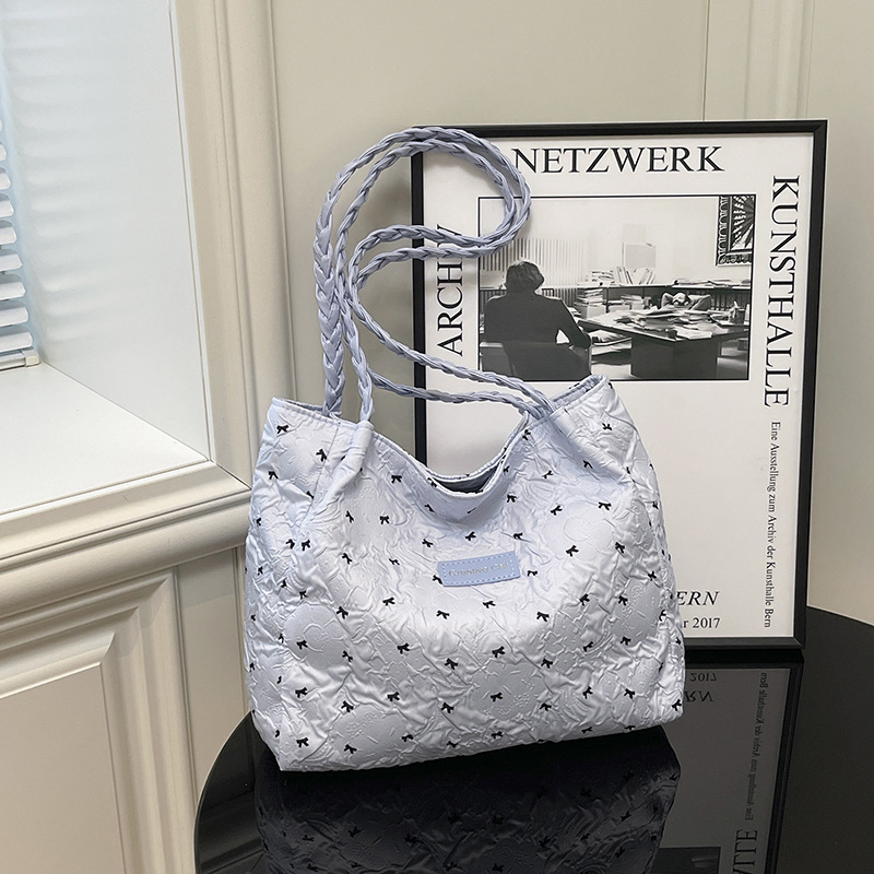 Women's Bow Pleated Large Capacity Underarm Bag 2025 Casual Minimalist Commuter Shoulder Tote - Image 4