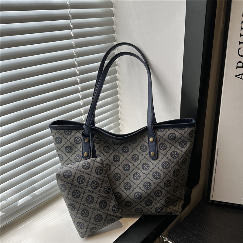 Women's Fashion Vintage Large Capacity Print Tote Bag with Pouch - Image 3