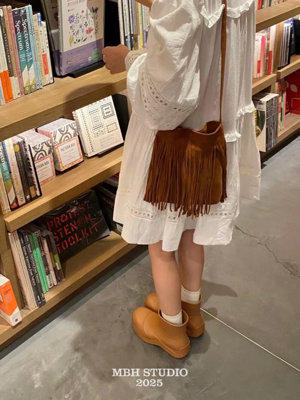 MBH Korean Dongdaemun Vintage Frosted Leather Tassel Small Square Bag Shoulder Crossbody Bag - Image 2
